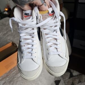 Nike Blazer Mid '77